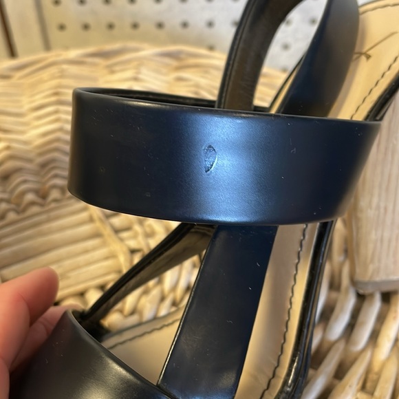 YVES SAINT LAURENT - Picture 9 of 10